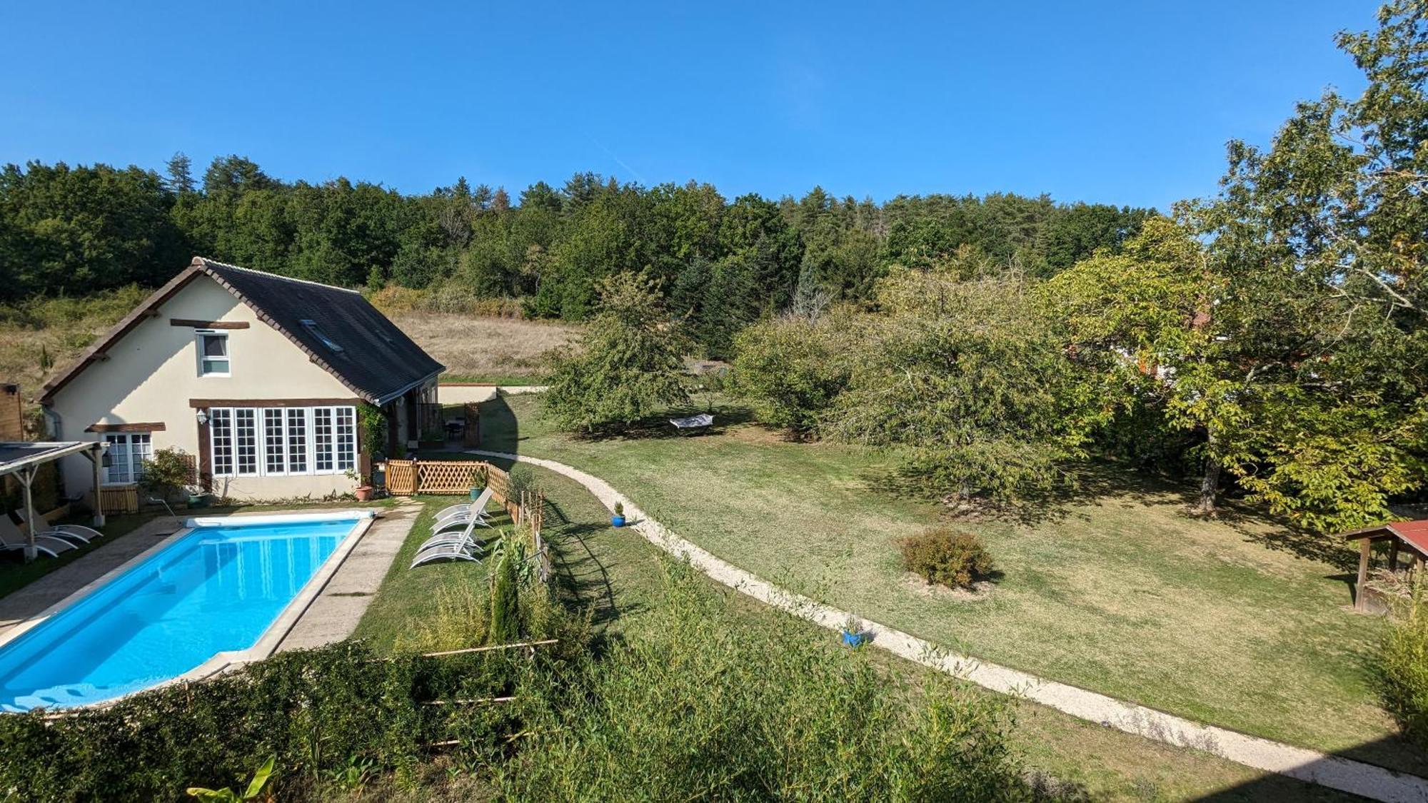 シュジ・シュル・シゼ Au Bonheur De Cisse Bed & Breakfast エクステリア 写真